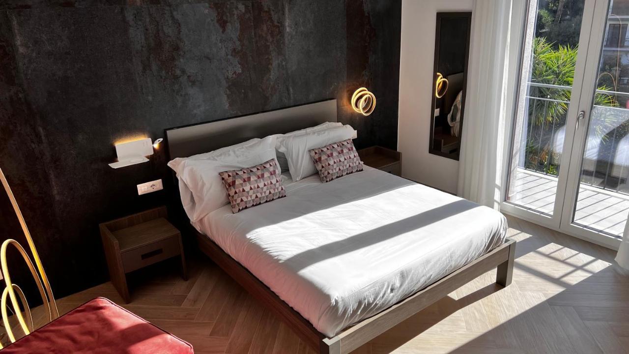Patriziella 4 Rooms Sorrento Exterior foto