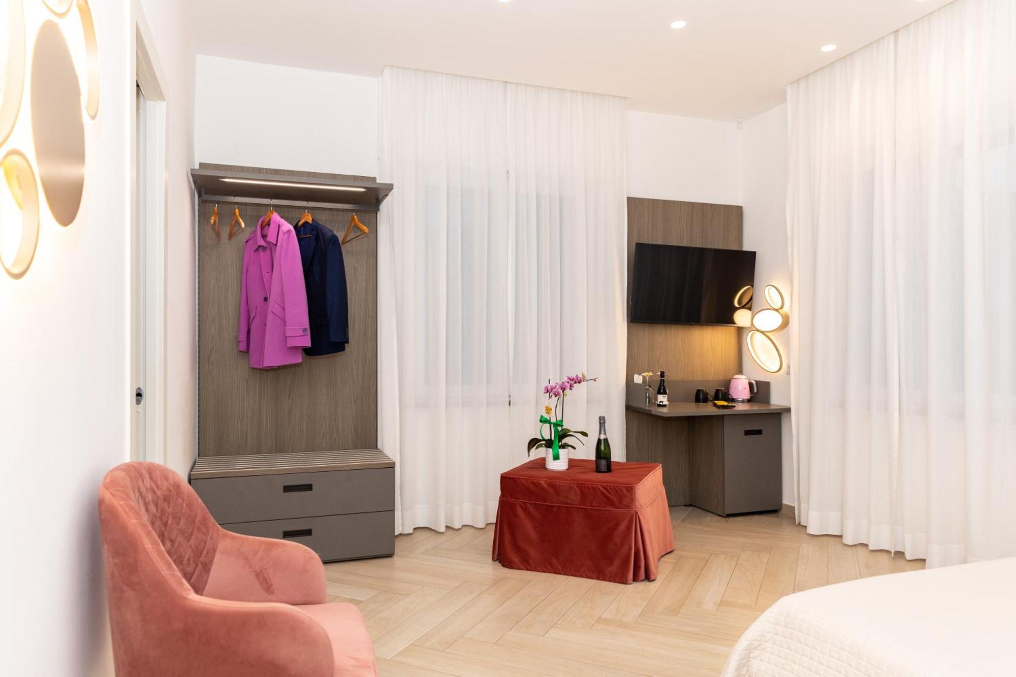 Patriziella 4 Rooms Sorrento Exterior foto